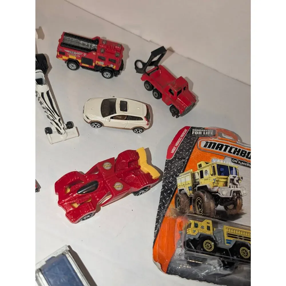 Mixed Lot 25 Vintage Diecast Cars Matchbox Hot wheel Vehicles New Matchbox